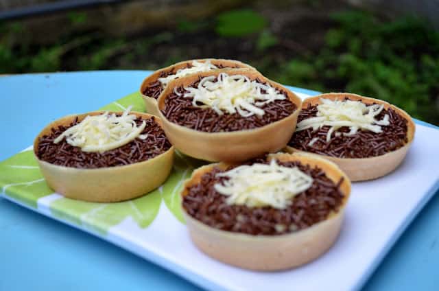 Cara Membuat Martabak Manis Mini Spesial