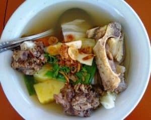 Resep Membuat Sop Buntut Sapi Lezat dan Mudah