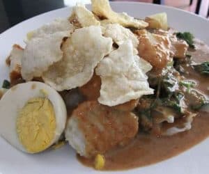 Cara Membuat Gado-gado Bumbu Kacang Sedap Nikmat