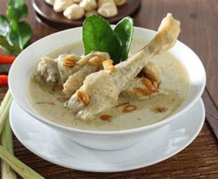 Resep Opor Ayam Putih Padang