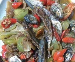 Resep Ikan Asin Tumis Pedas