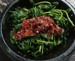 Resep Brambang Asem Daun Ubi Jalar