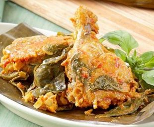 Resep Pepes Ayam Kemangi Bumbu Kuning