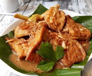 Resep Semur Ayam Santan Lebaran