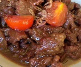 Resep Semur Kambing Empuk dan Tidak Bau