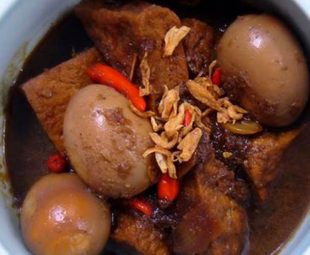 Bahan-Bahan Semur Tahu Telur