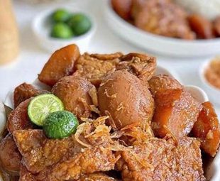 Resep Semur Kentang Telur