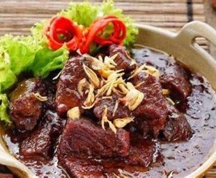 Cara Membuat Semur Daging Lebaran