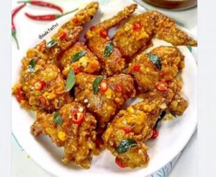 Ayam Goreng Telur Asin